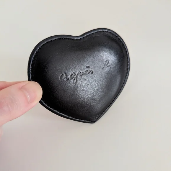 S O L D🏷️Agnes B. black leather small heart shape mirror - Picture 2 of 5